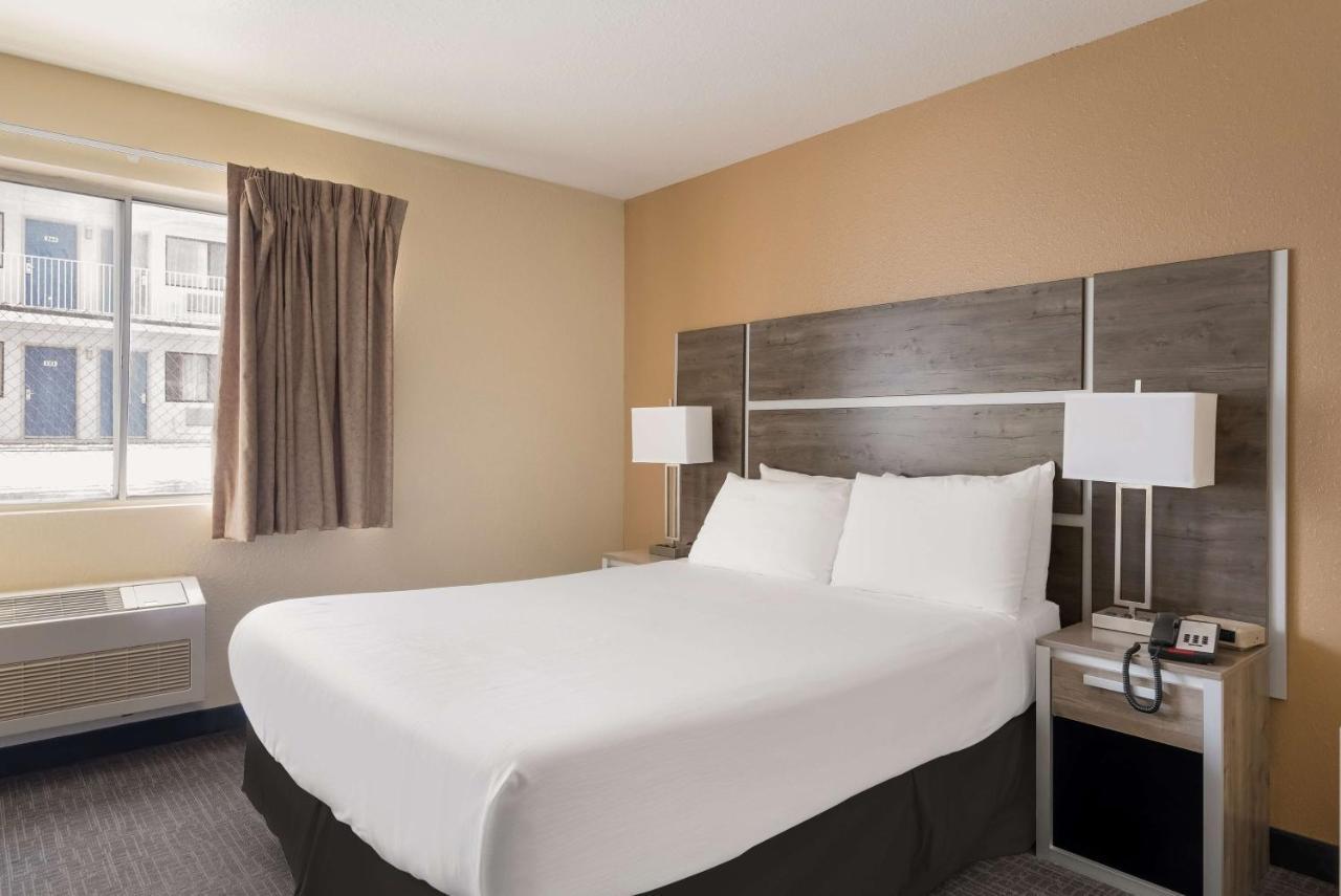 Surestay Hotel By Best Western וולס מראה חיצוני תמונה